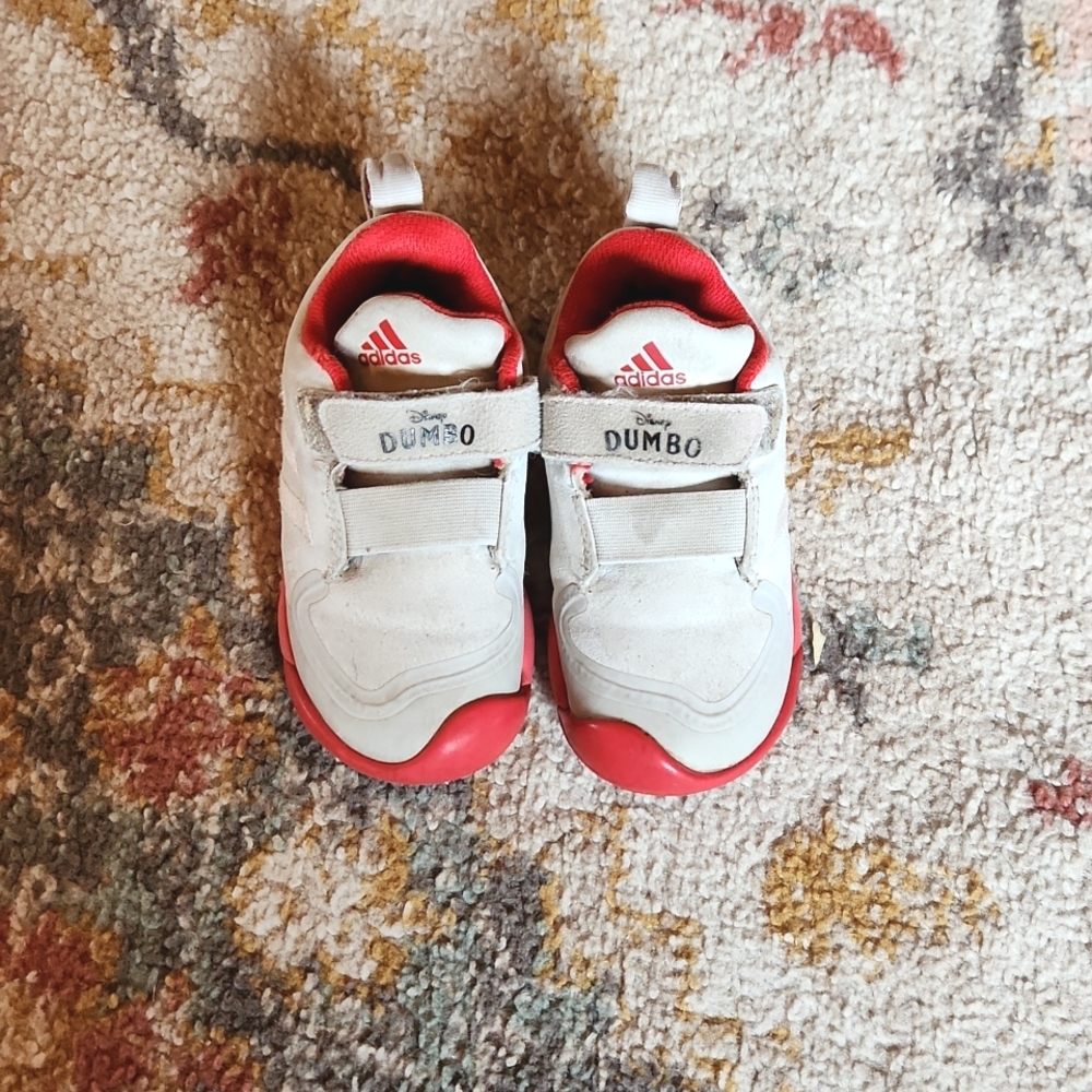 Disney Dumbo Adidas size 7 Girls Shoes
